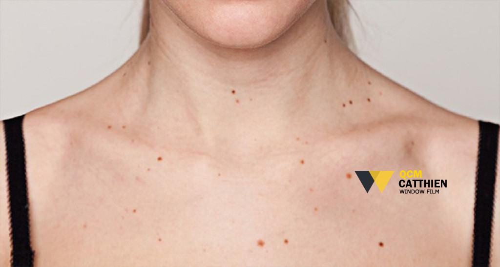 Dán kính chống nắng văn phòng giúp giảm tia uv