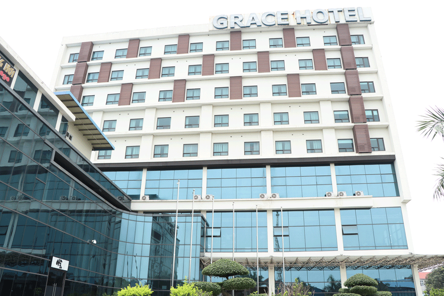 Thi công phim cách nhiệt khách sạn Grace Hotel Thái Nguyên